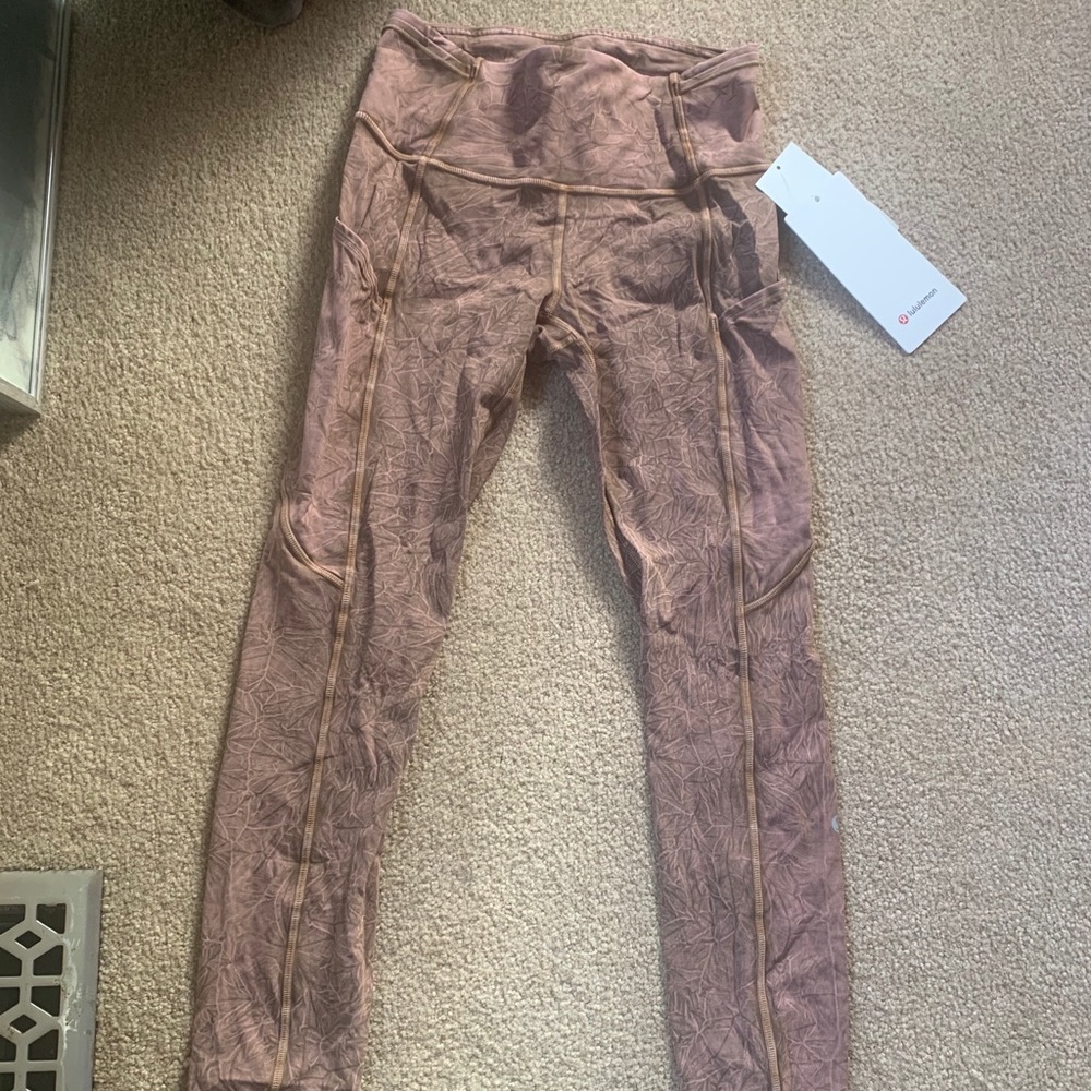 Lululemon Ice Wash Fast and Free 25”